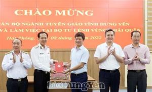 Đoàn cán bộ tuyên giáo của tỉnh thăm, làm việc tại Vùng 1 Hải quân