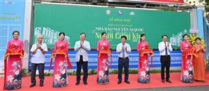 Triển lãm “Nhà báo Nguyễn Ái Quốc và 100 năm Báo Người cùng khổ”