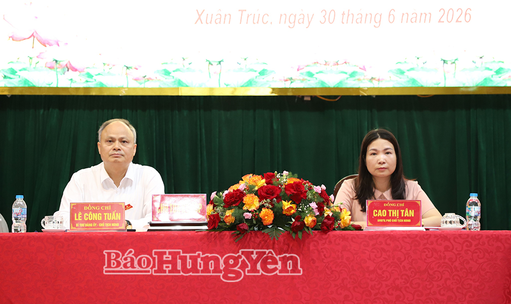HĐND các xã thông qua nghị quyết về phát triển kinh tế - xã hội và sắp xếp, tổ chức lại thôn trên địa bàn