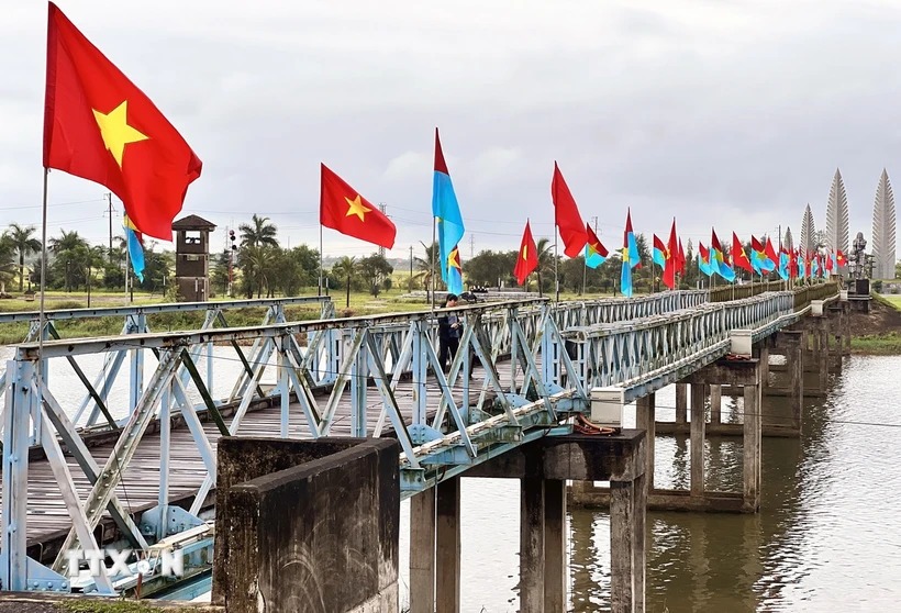 Tháng Tư ở 'vành đai trắng' năm xưa - Di tích Đôi bờ Hiền Lương-Bến Hải