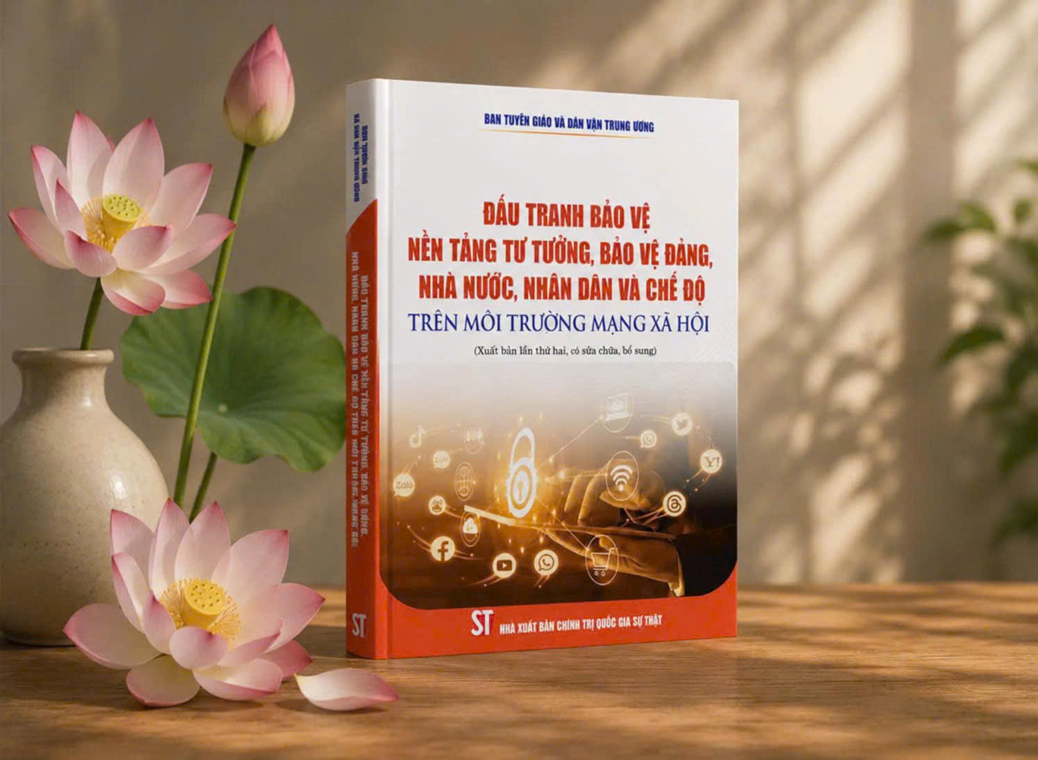 Nhận diện thách thức, bảo vệ vững chắc nền tảng tư tưởng của Đảng trên không gian mạng