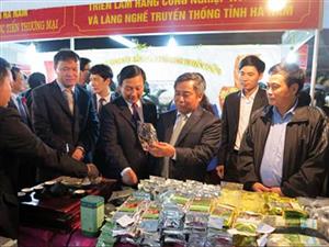 Khai mạc Hội chợ Công Thương Đồng bằng sông Hồng - Hưng Yên 2014