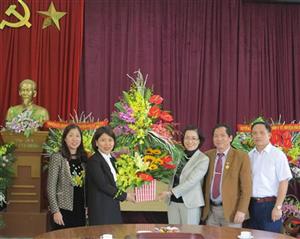 Lãnh đạo Ban Tuyên giáo Tỉnh ủy chúc mừng Ngành Y tế nhân Ngày Thầy thuốc Việt Nam