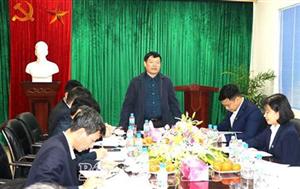 Chủ tịch UBND tỉnh Nguyễn Văn Phóng làm việc, động viên doanh nghiệp nộp ngân sách nhà nước
