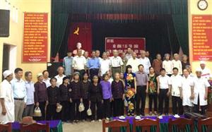 Hội Đông y xã Tân Châu: khám bệnh, tư vấn sức khỏe và cấp thuốc miễn phí