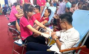 Thành phố Hưng Yên: ngày hội Phố Hiến những trái tim hồng