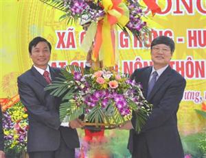 Xã Quang Hưng đón Bằng công nhận đạt chuẩn nông thôn mới năm 2014