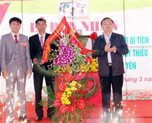 Trao bằng xếp hạng di tích lịch sử cấp tỉnh Nhà thờ tổ họ Đặng và Phái Đình Hầu Đặng Duy Thiều