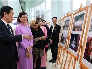 Triển lãm ảnh và phim phóng sự - tài liệu về cộng đồng ASEAN năm 2020