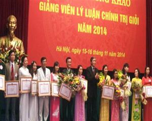 Bế mạc Hội thi chung khảo giảng viên lý luận chính trị giỏi toàn quốc năm 2014