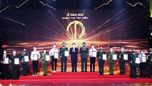 Khơi dậy lòng yêu nước, nâng cao ý thức trách nhiệm xây dựng và bảo vệ Tổ quốc