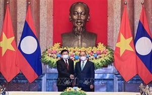 Chủ tịch nước Nguyễn Xuân Phúc hội kiến với Tổng Bí thư, Chủ tịch nước Lào Thongloun Sisoulith