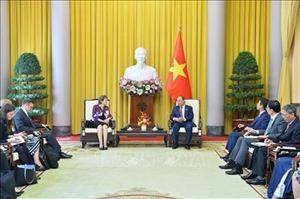 Chủ tịch nước Nguyễn Xuân Phúc tiếp Thống đốc Bang Nam Úc