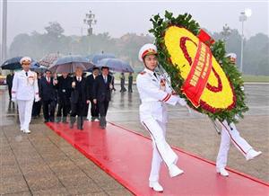 Lãnh đạo Đảng, Nhà nước vào Lăng viếng Chủ tịch Hồ Chí Minh