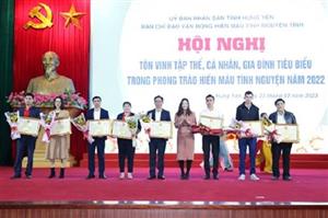 Tôn vinh tập thể, cá nhân, gia đình tiêu biểu trong phong trào hiến máu tình nguyện năm 2022