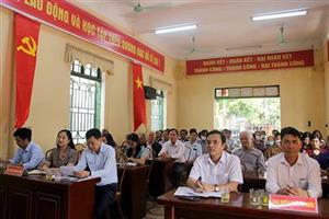 Đồng chí Bí thư Thành ủy Hưng Yên Phạm Huy Bình dự sinh hoạt chi bộ tổ dân phố Chùa Chuông