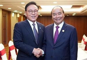 Thủ tướng Nguyễn Xuân Phúc tiếp Tổng Lãnh sự danh dự Việt Nam tại khu vực Bu-xan - Kiêng-nam, Hàn Quốc