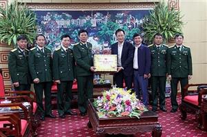 Đồng chí Bí thư Tỉnh ủy Nguyễn Hữu Nghĩa thăm, động viên cán bộ, chiến sỹ Bộ CHQS tỉnh