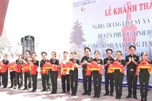 Chủ tịch UBND tỉnh dự lễ khánh thành nghĩa trang liệt sỹ tại Phù Cừ
