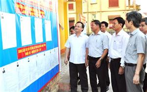 Bí thư Tỉnh ủy Đỗ Tiến Sỹ kiểm tra công tác chuẩn bị bầu cử tại 4 xã