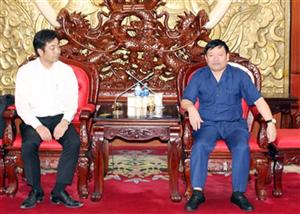 Chủ tịch UBND tỉnh Nguyễn Văn Phóng làm việc với Công ty TNHH Takagi Việt Nam