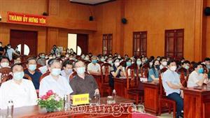 Những người ứng cử đại biểu Quốc hội khóa XV và đại biểu HĐND tỉnh nhiệm kỳ 2021 – 2026 tiếp xúc cử tri để vận động bầu cử