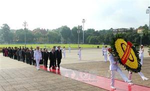 Lãnh đạo Đảng, Nhà nước viếng Lăng Bác nhân kỷ niệm 72 năm Quốc khánh 2/9