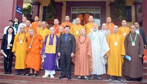 Chủ tịch UBND tỉnh Nguyễn Văn Phóng tiếp đoàn Phật giáo quốc tế