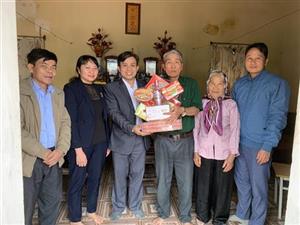 Khoái Châu: Chăm lo Tết cho người nghèo và gia đình chính sách