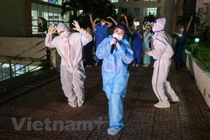 “Vùng xanh” không gian mạng và trách nhiệm xã hội của người nổi tiếng