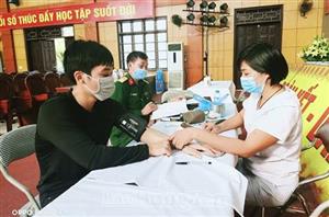 Văn Lâm: Quản lý chặt chẽ, quan tâm động viên công dân trước khi nhập ngũ