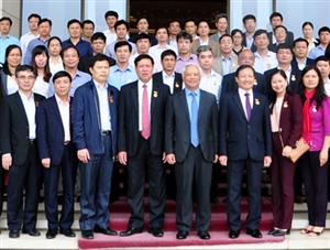 Phó Chủ tịch Quốc hội Uông Chu Lưu tiếp và làm việc với đoàn đại biểu HĐND tỉnh Hưng Yên