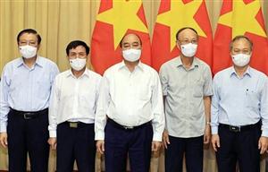 Chủ tịch nước Nguyễn Xuân Phúc làm việc với các nhà khoa học về xây dựng Nhà nước pháp quyền