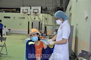 Vì sao nhiều nhân viên y tế nghỉ việc?