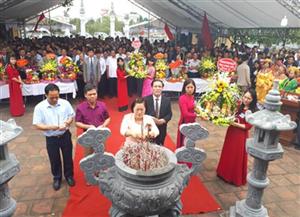 Hưng Yên dâng hương tưởng niệm 228 năm Ngày mất của Đại danh y Lê Hữu Trác