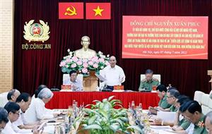 Mối quan hệ giữa pháp luật và quyền lực trong Nhà nước pháp quyền xã hội chủ nghĩa Việt Nam