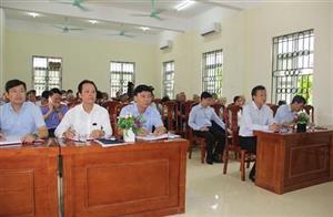 Bí thư Tỉnh ủy Nguyễn Hữu Nghĩa dự sinh hoạt chi bộ thôn Thổ Cầu