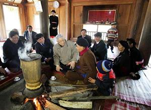 Mối quan hệ giữa phòng ngừa, ngăn chặn nguy cơ suy thoái, “tự diễn biến”, “tự chuyển hóa” ở bên trong với đấu tranh chống “tác động chuyển hóa” từ bên ngoài