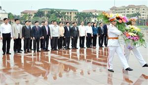 Nguyên Chủ tịch nước Trương Tấn Sang thăm và làm việc tại Hưng Yên