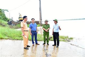 Phó Chủ tịch UBND tỉnh yêu cầu kiểm soát, xử lý nghiêm xe quá tải