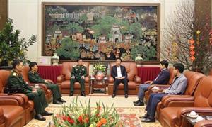 Bí thư Tỉnh ủy Nguyễn Hữu Nghĩa tiếp Chính ủy Học viện Quốc phòng