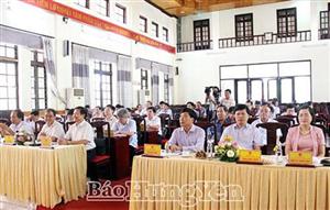 Thường trực HĐND tỉnh giao ban với Thường trực HĐND các huyện, thị xã, thành phố