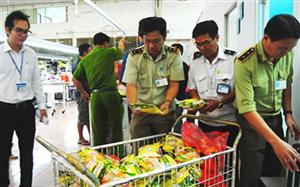 Cao điểm đấu tranh chống buôn lậu, gian lận thương mại và hàng giả từ nay đến Tết Nguyên đán Bính thân – 2016