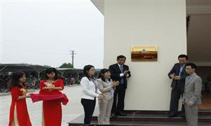 Liên đoàn Lao động tỉnh: Gắn biển công trình chào mừng Đại hội Đảng bộ tỉnh Hưng Yên lần thứ XVIII