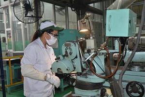 Doanh nghiệp đổi mới công nghệ, sử dụng tiết kiệm năng lượng