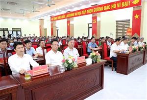 Bộ trưởng Bộ Công an Tô Lâm và các đại biểu Quốc hội tiếp xúc cử tri huyện Kim Động