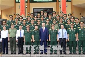 Chủ tịch nước thăm, chúc Tết cán bộ, chiến sĩ Quân đoàn 4