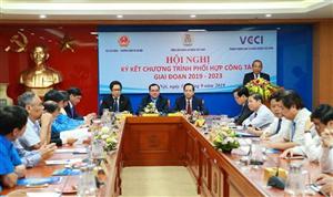 Phó Thủ tướng Thường trực dự Lễ ký kết hợp tác về quan hệ lao động