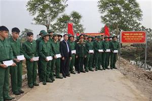 Tuổi trẻ Hưng Yên hăng hái lên đường nhập ngũ xây dựng và bảo vệ Tổ quốc