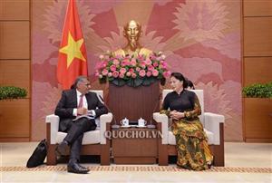 Chủ tịch Quốc hội tiếp Chánh án Tòa án Tối cao Singapore